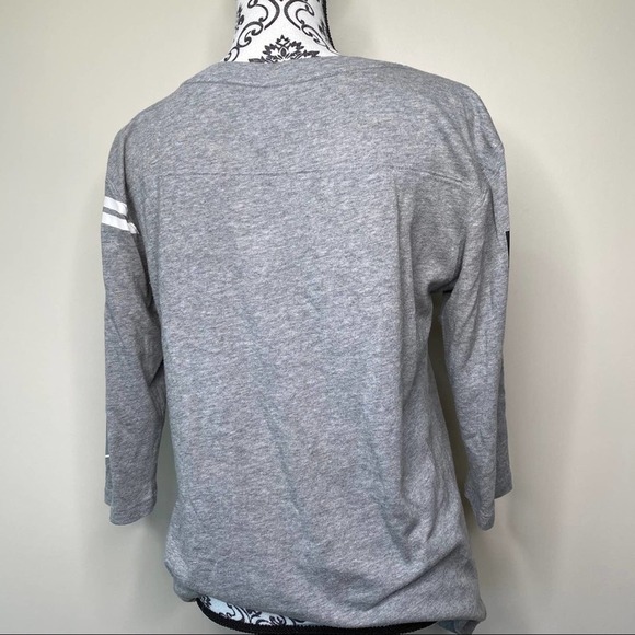 Victoria Secret’s PINK Gray 3/4 Sleeve T-Shirt Medium - Picture 4 of 9